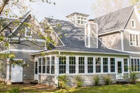 Union Pier House | Driftwood Cottage - 5 BR house with loft, community pool, sleeps 14