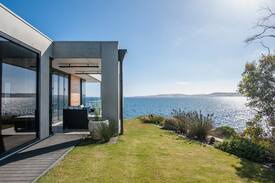 Kirton Point Villa | Shelley Rocks House