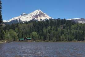 Columbine Lake Cabin | Lakeside Mountain Adventurer's Retreat
