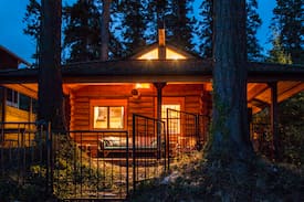 La Conner House | The Coho Cabin - A Beachfront Getaway