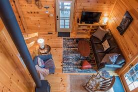 Franconia Cabin | White Mountain Getaway Cabin by the River!