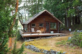 Whaletown Cabin | Tan Island lodge