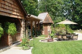 Fairfield House | "Hobbit's Retreat" Earth Living at its BEST