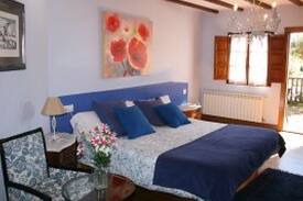 Alfoz de Lloredo Hotel | H01: HABITACIÓN CON PORCHE PRIVADO 2-4 PERSONAS