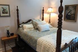 Hanceville House | Close to Blessed Sacrament Shrine