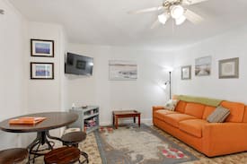 Tybee Island Apartment | Tangerine Dream Unit B/Adorable apartment