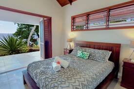 Port Vila House | Angel Cove - Luxury Beachfront Home