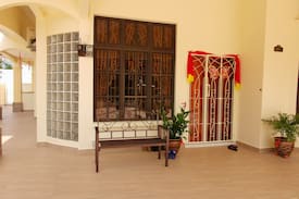 Taman Molek House | G.P.S Homestay Garden