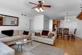 Mercersburg Villa | Ski Whitetail, Walk To Slopes, Hot Tub and Resort