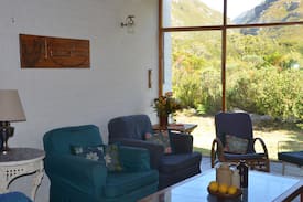 Betty's Bay House | Kreupelhout - Mountain and Beach family holiday