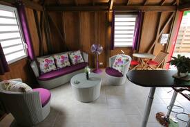 Dampierre House | Bungalow LORI des Gîtes LEILOYA