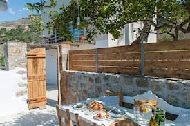 Khora Sfakion House | Notos Well Studio-House