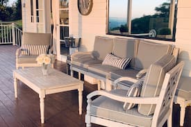 Eagle Heights House | ‘Fairview’ Queenslander with spectacular views