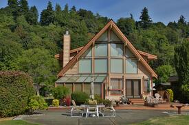 Clinton House | Maxwelton Beach House