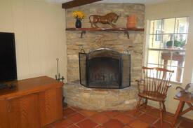 Johnson City House | Alexander's Inn Country Life Experience