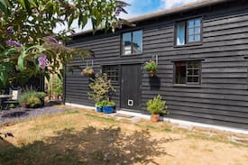 Melbourn House | The Oak Barn - Beautifully Converted Oak Barn
