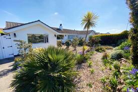 Carbis Bay House | Shore beats work ,sleeps 4 Wifi Parking Carbis bay