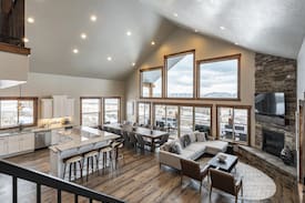 Fish Haven Cabin | King Cabin at Bear Lake (Sleeps 39)
