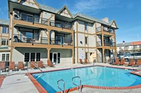 Solvang Apartment | 2bdm Penthouse-Solvang WorldMark