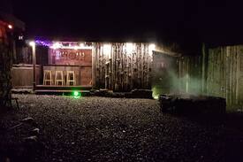 Turlough House | Mayo Glamping - Nead na Spideoige (hobbit Hut)