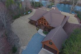 East Ellijay Cabin | Cartecay River Dreams - Fabulous Log Home on River