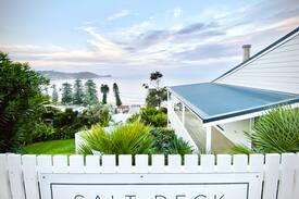 Avoca Beach House | Salt Deck - The Upper Deck