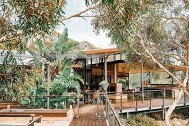 Baskerville House | Treehouse in the Australian bush!