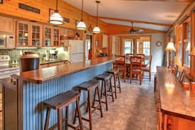Sarona House | Eagle Bay Lodge on Long Lake 6 bedrooms, 14 beds