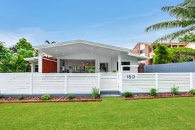 Redlynch House | Breeze Way Holiday Home