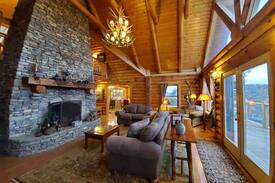 Kodak Cabin | Smoky Mountain Lodge at Exit 407- Easy Access
