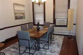Fair Haven Apartment | Fair Haven Loft in The Lloyd Jacobs House