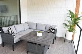 Okanagan-Similkameen House | Lee Suite - BRAND NEW carriage house
