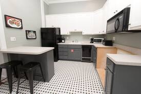 Historic Downtown Apalachicola Apartment | Location, Location," 10 Foot Hole"