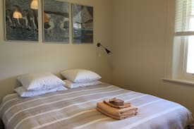 Port Albert Apartment | Stern Cottage