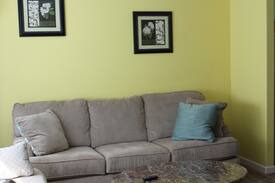 Coos Bay Apartment | Ladybug Retreat - close to downtown Coos Bay