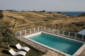 Castelvetrano Villa | Villa Chardonnay