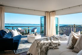 Omiha Apartment | The Penthouse at Tihi Lodge