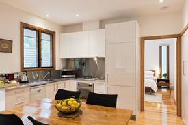 Aldgate Bed & Breakfast | Cladich Pavilions - The Gums