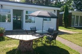 Bont Newydd Villa | The White lodge Glan Gwna holiday park LL55 2SG