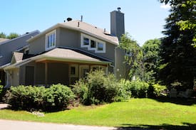 Gravenhurst Cabin | Muskoka Luxury Cottage in Taboo Resort & Golf Club