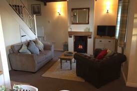 Richmond Cabin | Croft cottage, beautiful cosy, centrally located.