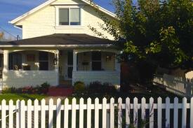 Okanagan-Similkameen House | Peach City Cottage - 7 night minimum SAT - SAT