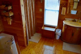 Townsend Bed & Breakfast | The Upper Threshold Suite at the Country Manor Inn