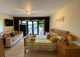 Helensburgh Apartment | Macleod House Studio Apartment (Glen Fruin)