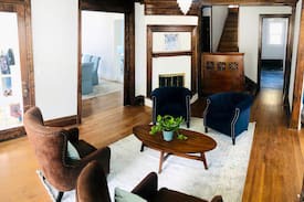 McGregor House | Modern & Spacious Mississippi River Retreat