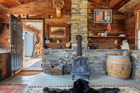 Waupoos Cabin | CRESSY HOUSE - Guest House - WATERFRONT