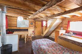 Wiseman Cabin | Arctic Getaway B&B - Aurora cabin