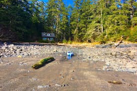 Sitka Cabin | Kasiana Island kayak cabin