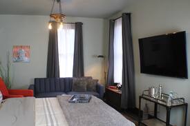 New Kensington House | Contemporary Suite at the Historic Bloser Mansion
