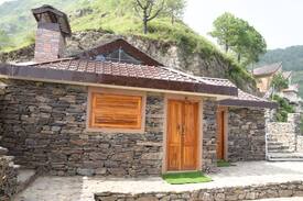 Kandaghat Resort | Kali Tibba Resort Chail Deluxe Room All Meal Plan